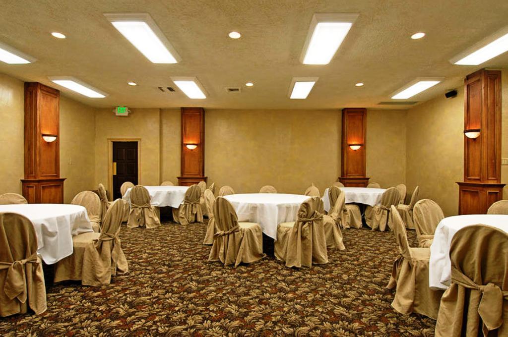 Courtyard Inn North Highlands Ristorante foto